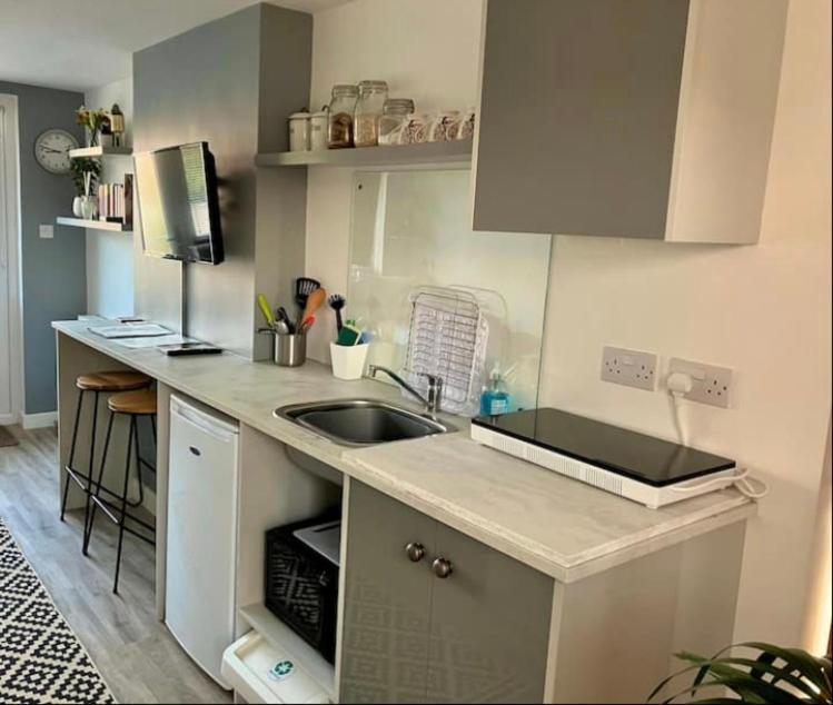 Elkstone Studio Private Hottub Pet Friendly Malvern Exteriör bild