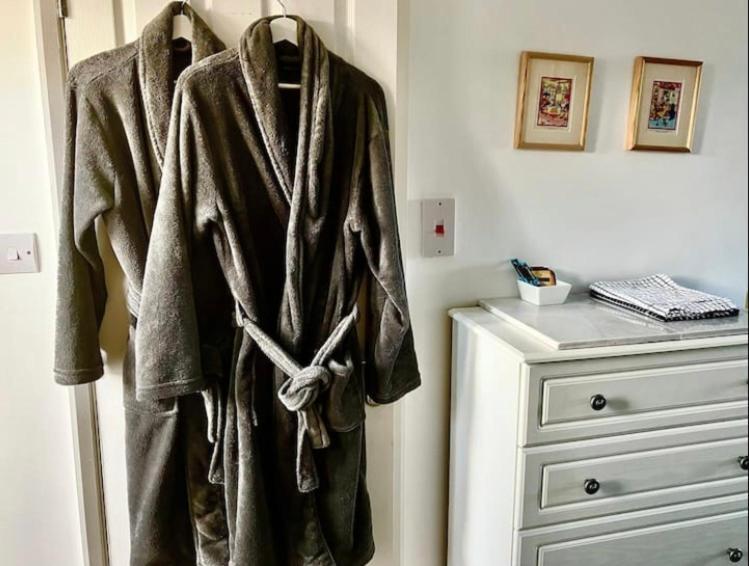 Elkstone Studio Private Hottub Pet Friendly Malvern Exteriör bild